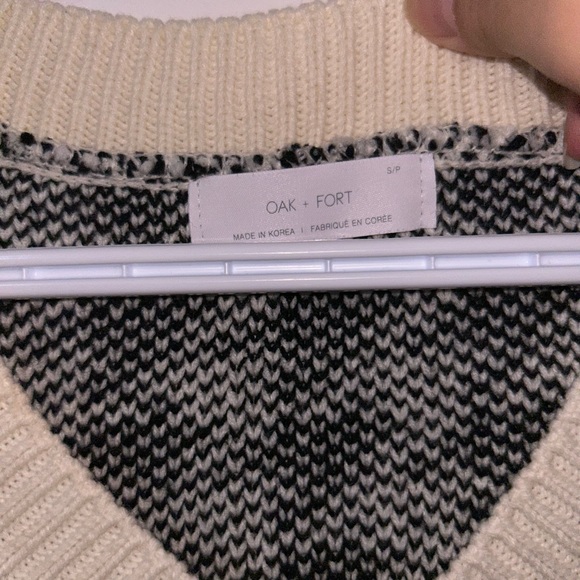 Oak+ Fort Knitted Vest - Picture 2 of 3